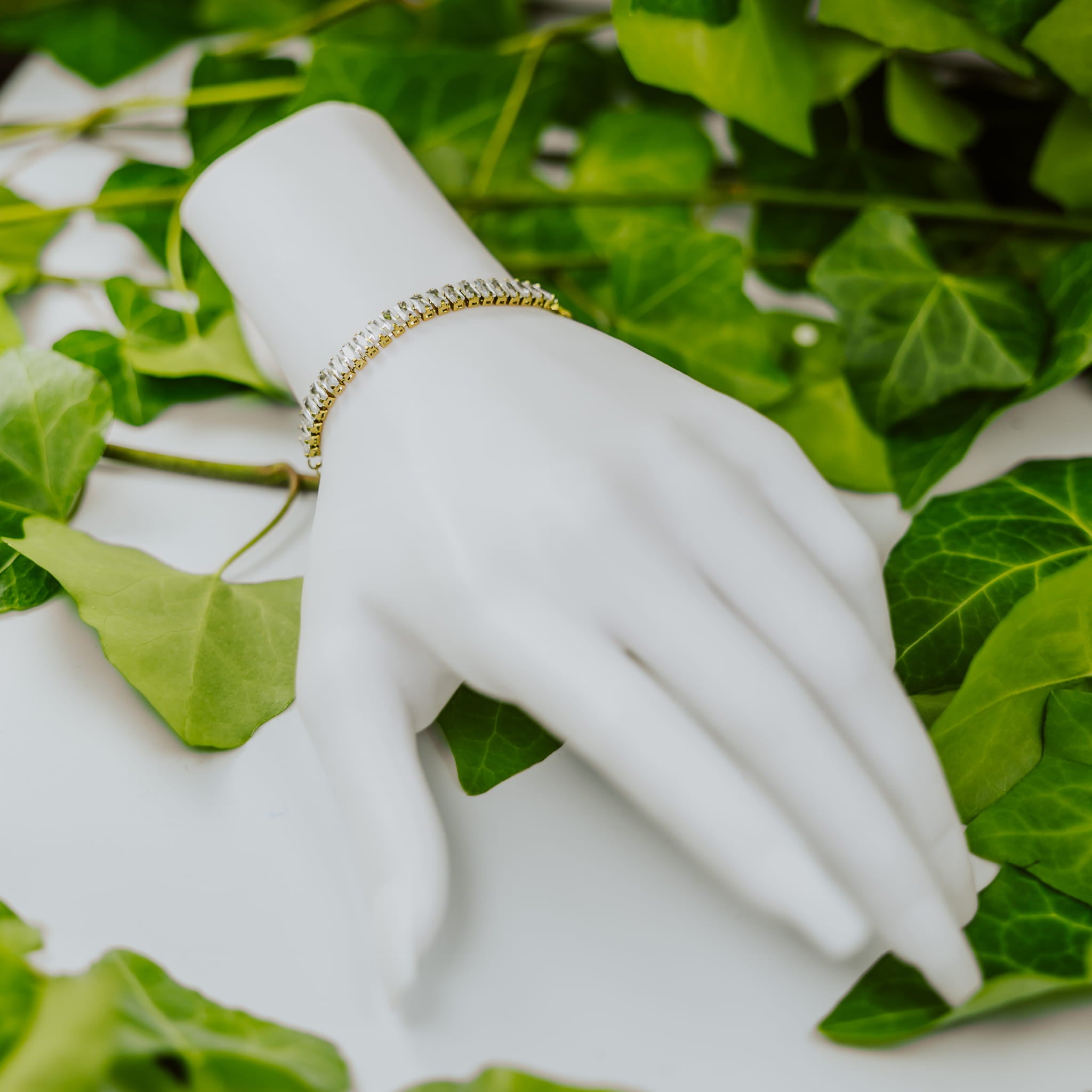 Bransoletka złota z cyrkoniami o szlifie baguette